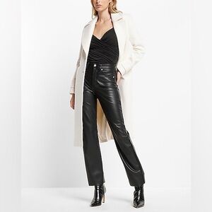 EXPRESS Women’s Straight Leg Leather Pants, Size 6 Regular